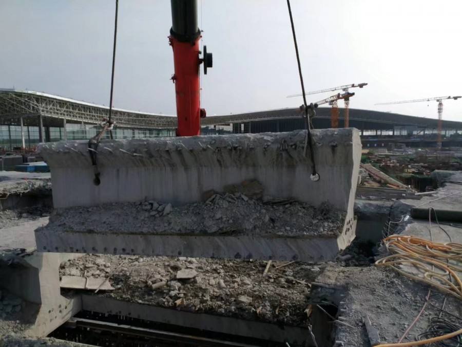 北京拆除公司：建筑行业中的混凝土切割厂家